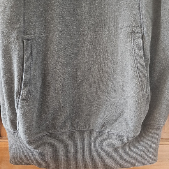 Liz Lange Maternity Women's Sweatshirt - Picture 2 of 6